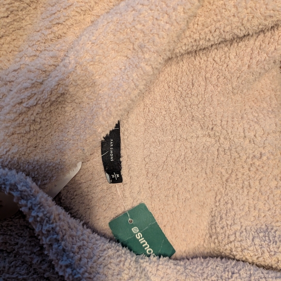 Simons Soft Cream Fleece Sweater - Picture 3 of 3